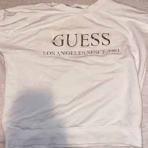 Selling a guess sweater